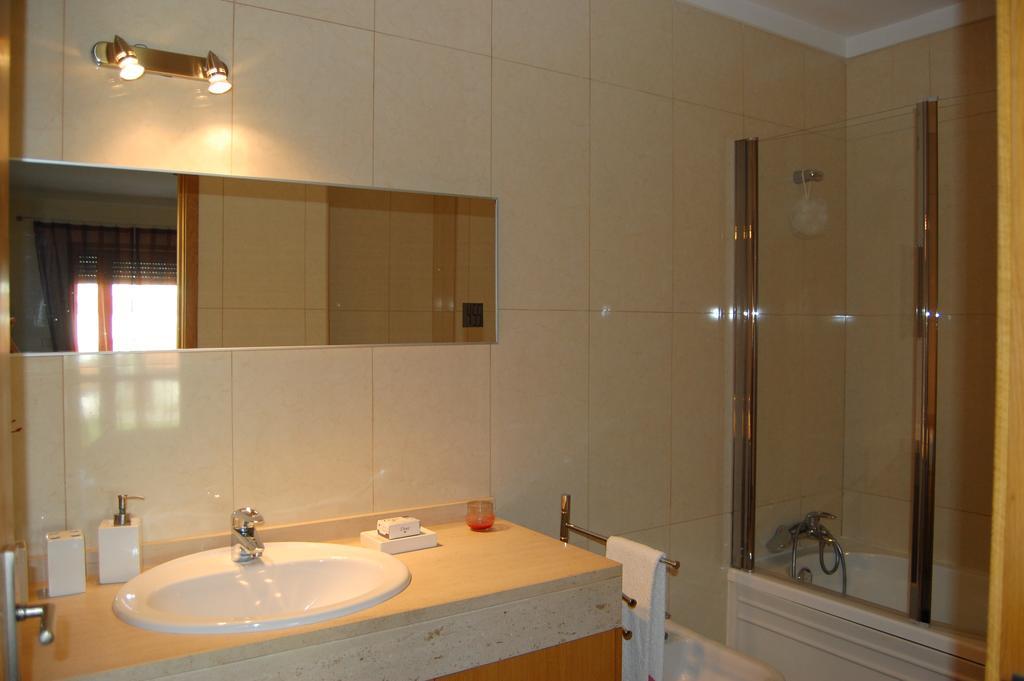 H2Oporto Beachfront Apartment ヴィラ・ノヴァ・デ・ガイア エクステリア 写真